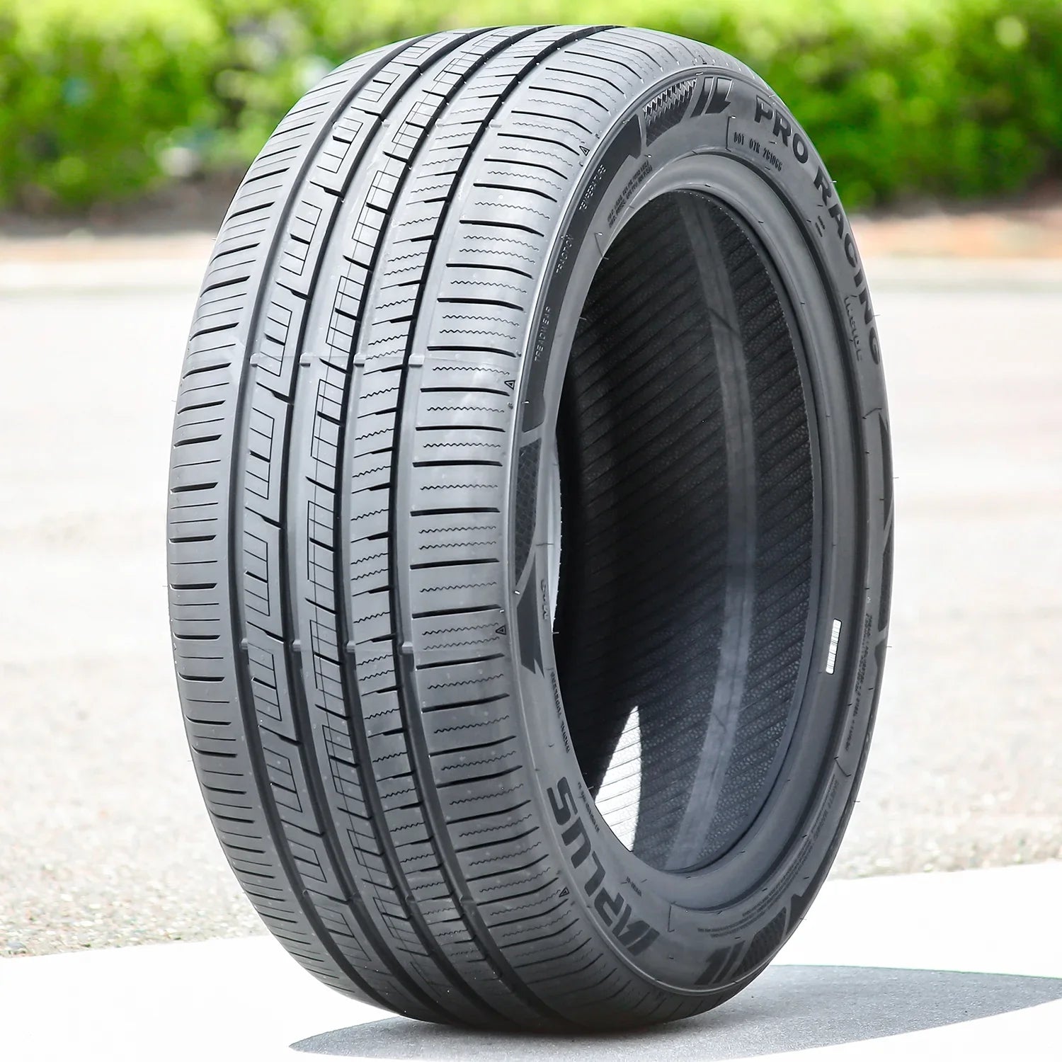 APLUS Pro Racing Series Tire