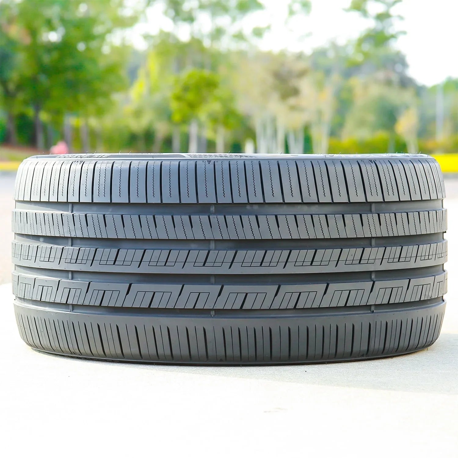 APLUS Pro Racing Series Tire